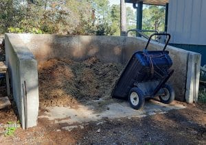 horse manure storage